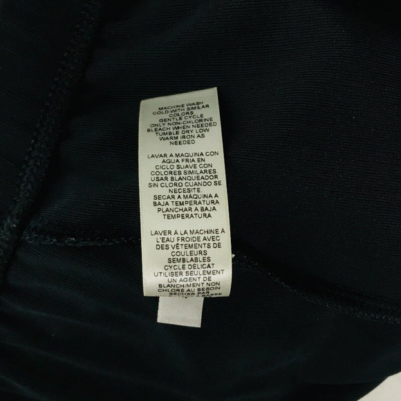 Chico's 3 Womens 16 Short Pants Black Slinky Pull On Pleated Front Straight AC13 - Picture 4 of 5